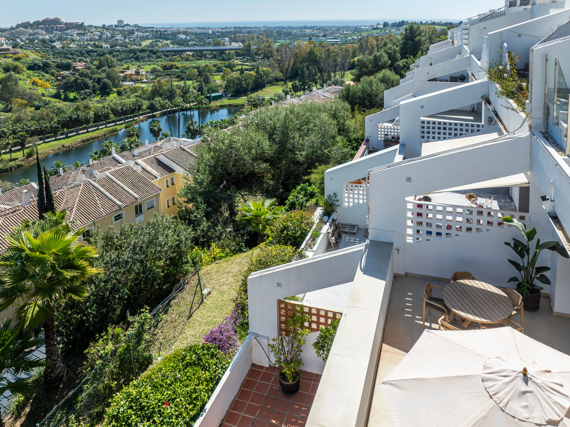 Apartamento en venta en La Quinta, Benahavis