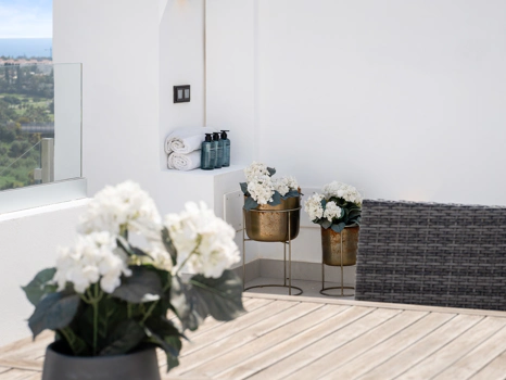 Luxury turnkey Penthouse in La Quinta with 100m2 terrace