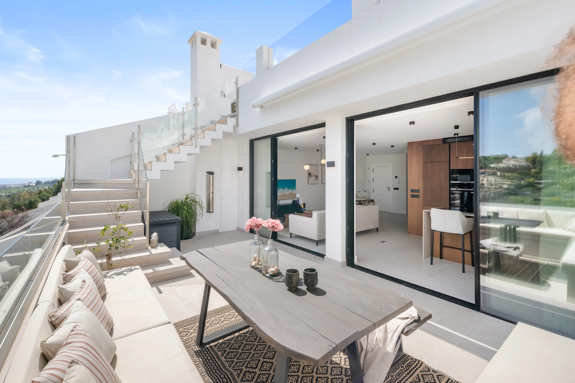 Penthouse for sale in La Quinta, Benahavis