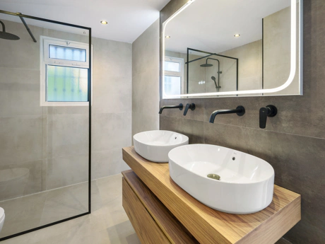 Fully Renovated Three-Bedroom Apartment in Las Brisas, Nueva Andalucía