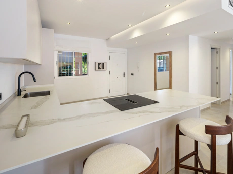 Fully Renovated Three-Bedroom Apartment in Las Brisas, Nueva Andalucía