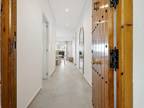 Fully Renovated Three-Bedroom Apartment in the Heart of Nueva Andalucía, - With rental license