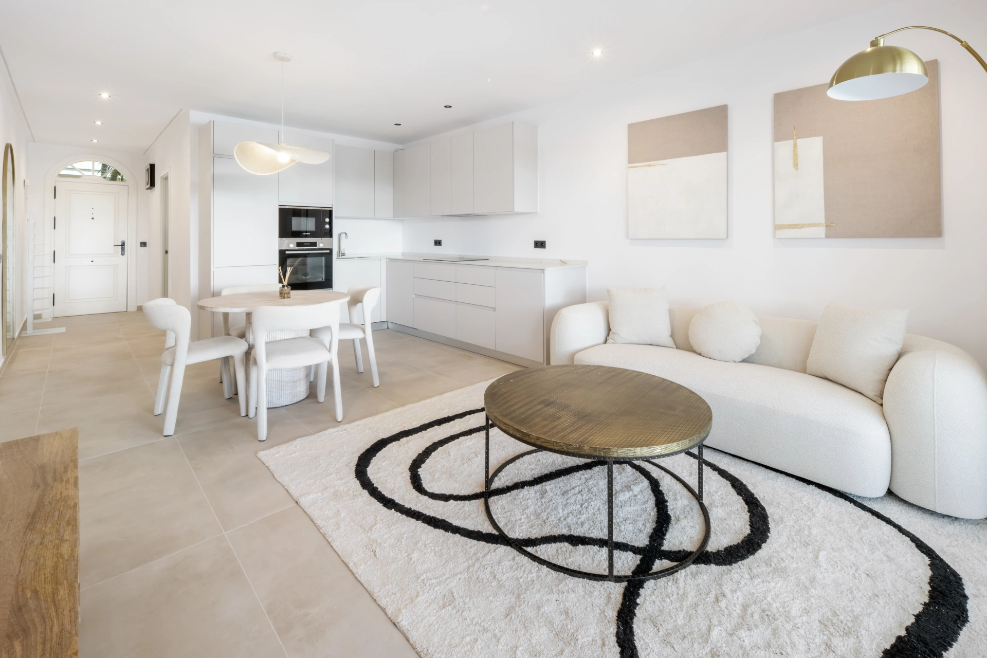 Apartment for sale in Nueva Andalucia, Marbella