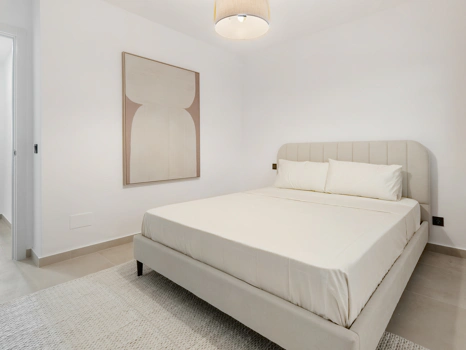 Fully Renovated Three-Bedroom Apartment in the Heart of Nueva Andalucía, - With rental license