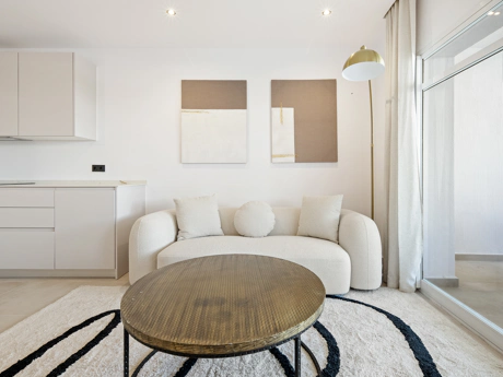 Fully Renovated Three-Bedroom Apartment in the Heart of Nueva Andalucía, - With rental license
