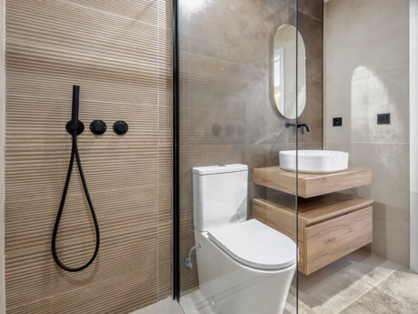 Fully Renovated Three-Bedroom Apartment in the Heart of Nueva Andalucía, - With rental license
