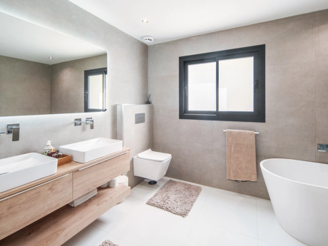 Luxury 4-Bedroom Villa in La Cala Golf – Mountain Views, Private Pool & Modern Design