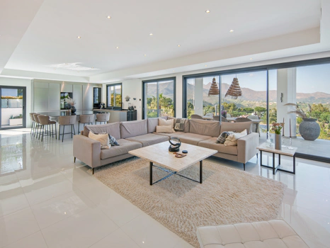 Luxury 4-Bedroom Villa in La Cala Golf – Mountain Views, Private Pool & Modern Design