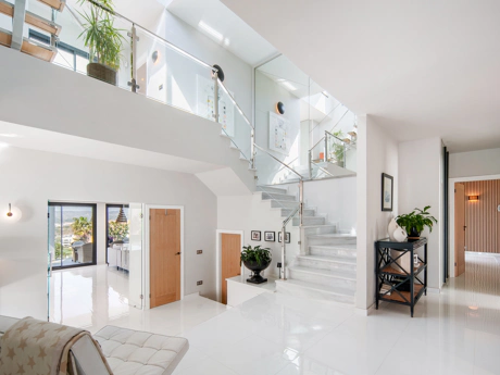 Luxury 4-Bedroom Villa in La Cala Golf – Mountain Views, Private Pool & Modern Design