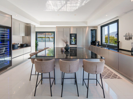 Luxury 4-Bedroom Villa in La Cala Golf – Mountain Views, Private Pool & Modern Design