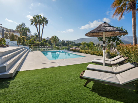 Luxury 4-Bedroom Villa in La Cala Golf – Mountain Views, Private Pool & Modern Design