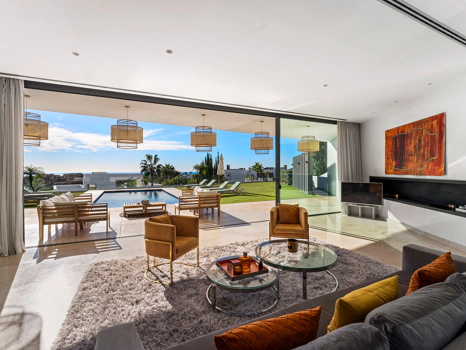 La Alquería Villa: Luxurious Mediterranean Living with Sea Views