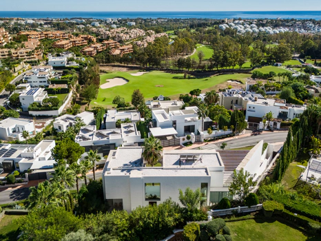 La Alquería Villa: Luxurious Mediterranean Living with Sea Views