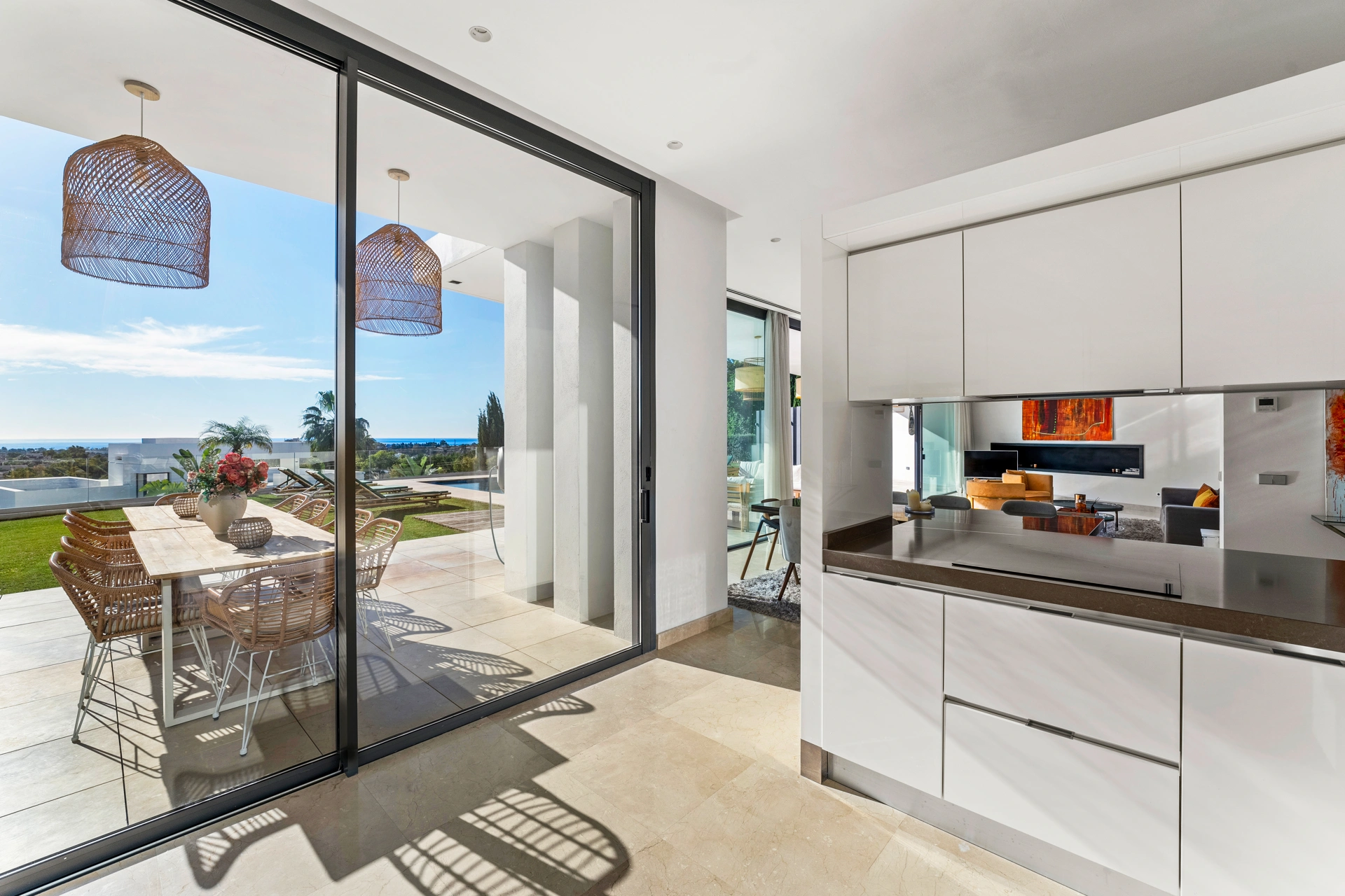 Villa for sale in Benahavis
