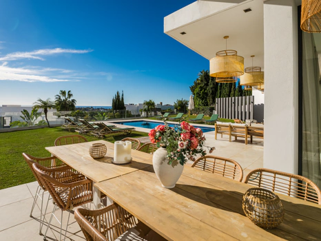 La Alquería Villa: Luxurious Mediterranean Living with Sea Views