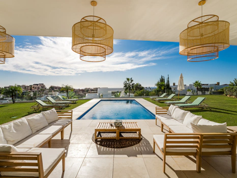 La Alquería Villa: Luxurious Mediterranean Living with Sea Views