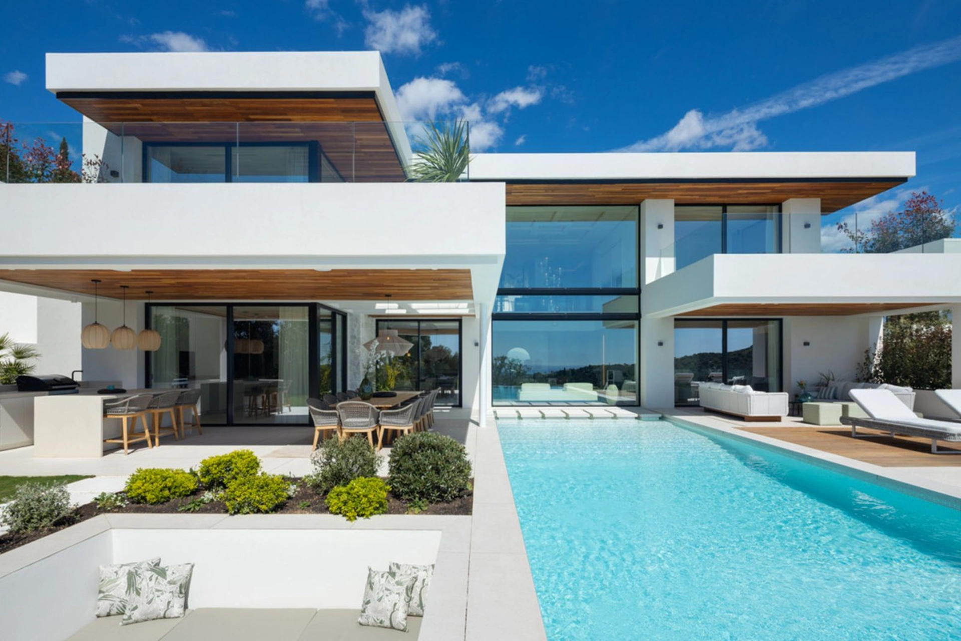 Villa for sale in Benahavis