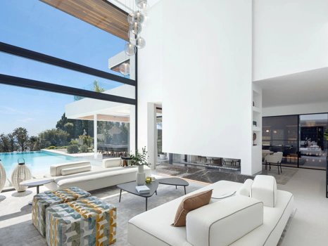 Villa for sale in Benahavis