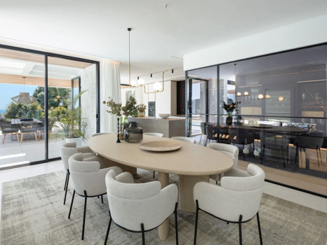 Villa for sale in Benahavis
