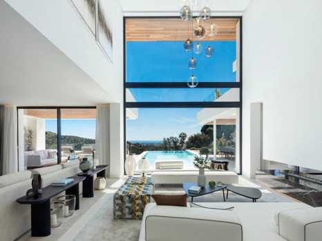 Villa for sale in Benahavis