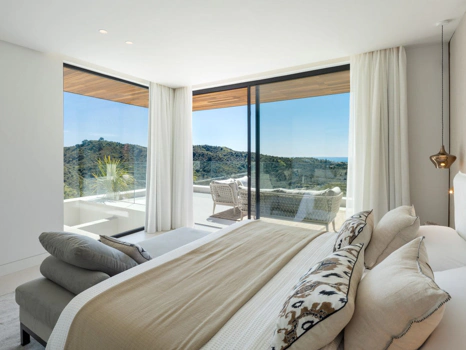 Villa for sale in Benahavis