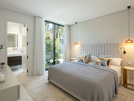 Villa for sale in Benahavis