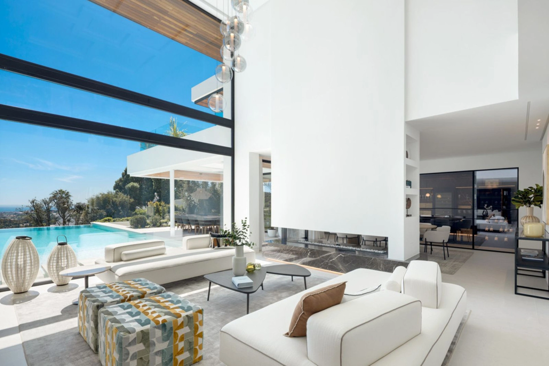Villa for sale in Benahavis