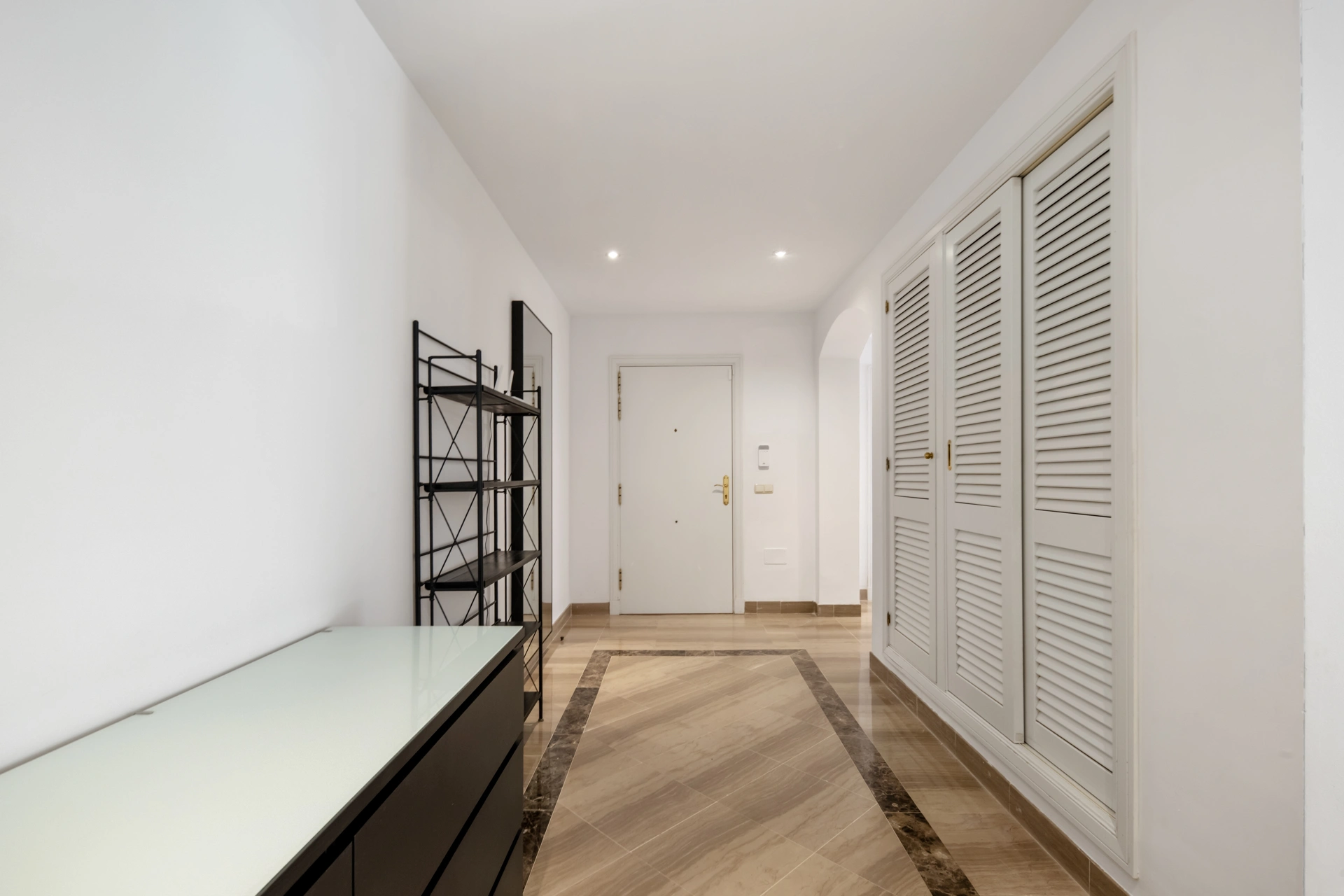 Ground Floor Apartment for sale in Hacienda Elviria, Marbella East