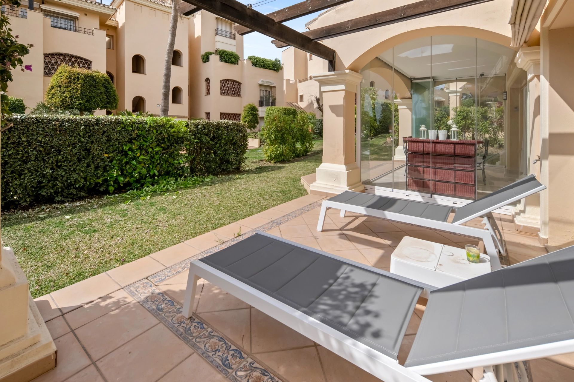 Ground Floor Apartment for sale in Hacienda Elviria, Marbella East