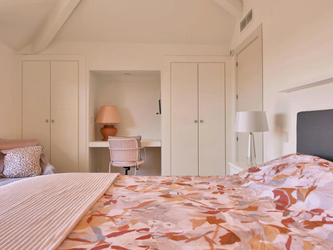 Ático Dúplex de Lujo con Encanto Mediterráneo en La Alzambra, Nueva Andalucía