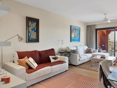 Ático Dúplex de Lujo con Encanto Mediterráneo en La Alzambra, Nueva Andalucía