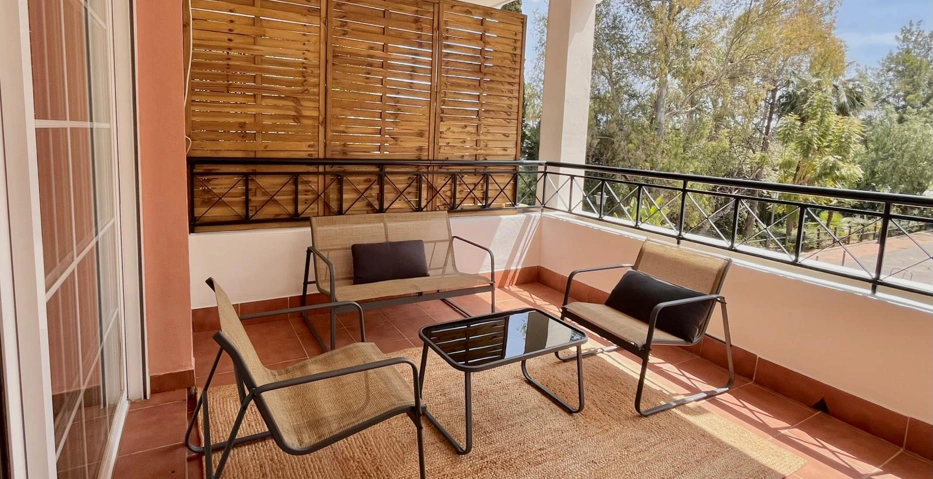 Moderno Apartamento Reformado de 2 Dormitorios con Gran Terraza