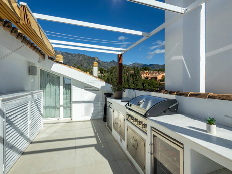 Luxury Duplex Penthouse with Panoramic Sea & Mountain Views