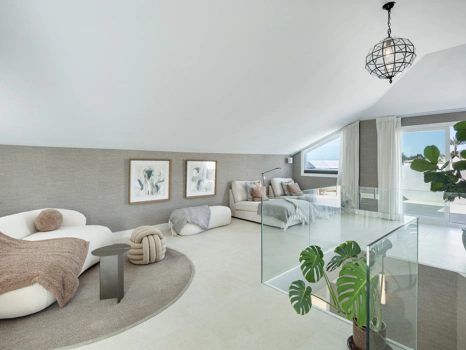 Luxury Duplex Penthouse with Panoramic Sea & Mountain Views