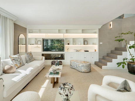 Luxury Duplex Penthouse with Panoramic Sea & Mountain Views
