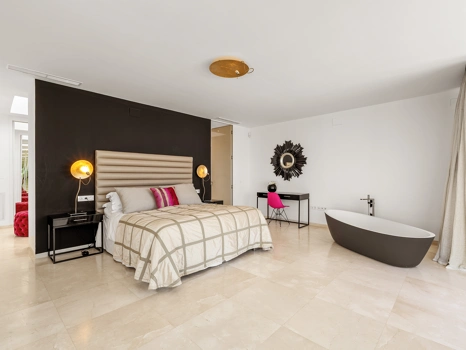 Villa de Lujo en Venta en Marbella – Cerquilla 59, Nueva Andalucía