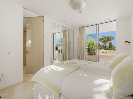 Villa de Lujo en Venta en Marbella – Cerquilla 59, Nueva Andalucía
