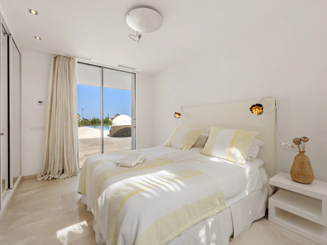 Villa de Lujo en Venta en Marbella – Cerquilla 59, Nueva Andalucía