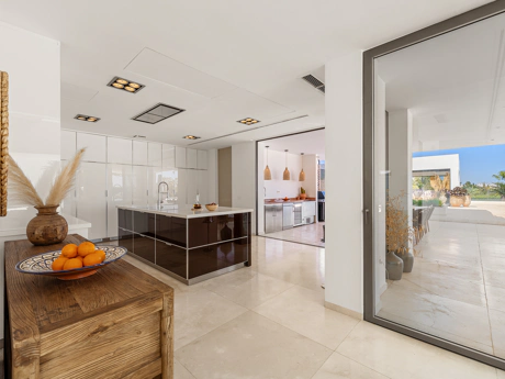 Villa de Lujo en Venta en Marbella – Cerquilla 59, Nueva Andalucía
