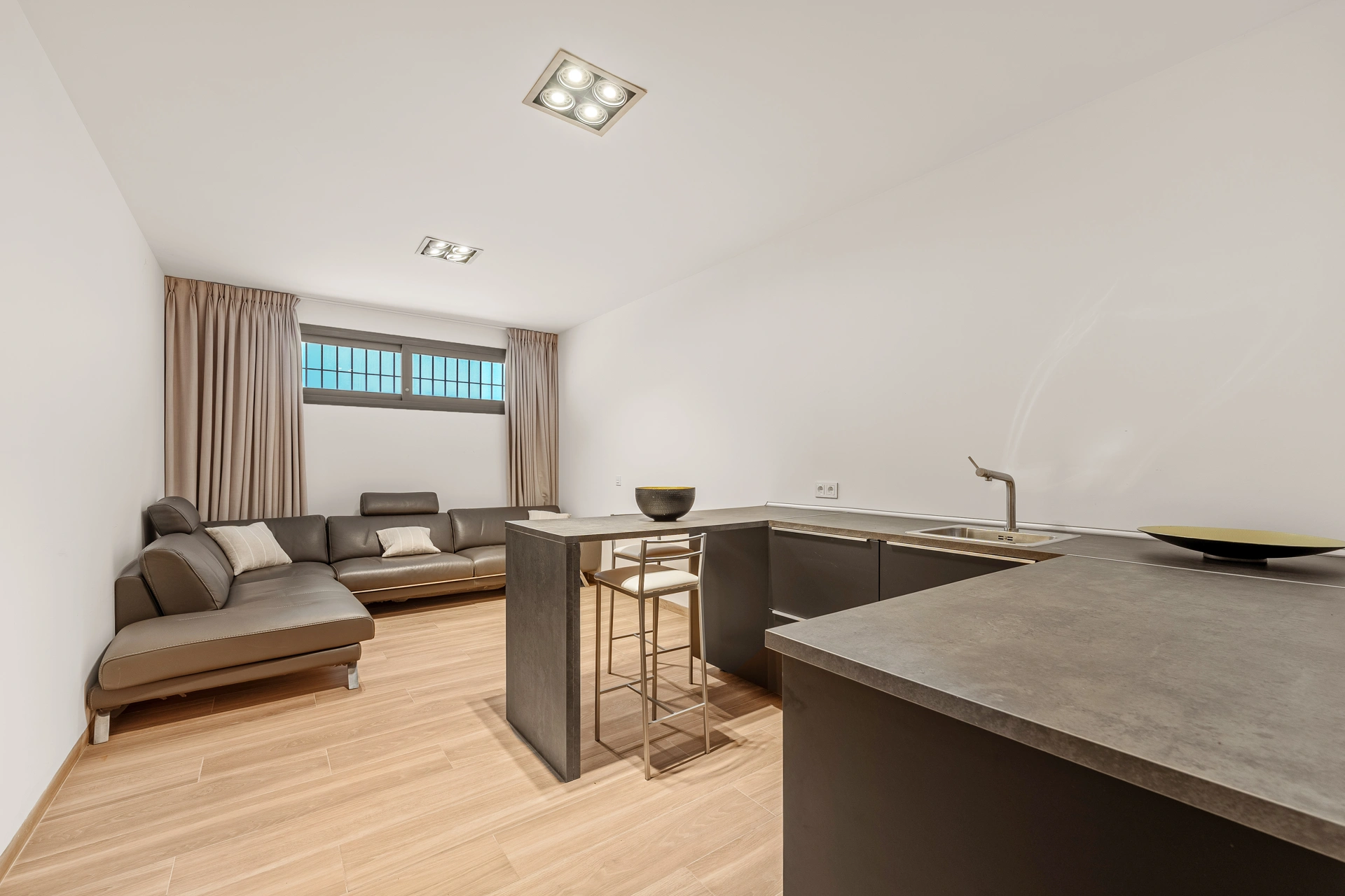 Villa en venta en Nueva Andalucia, Marbella