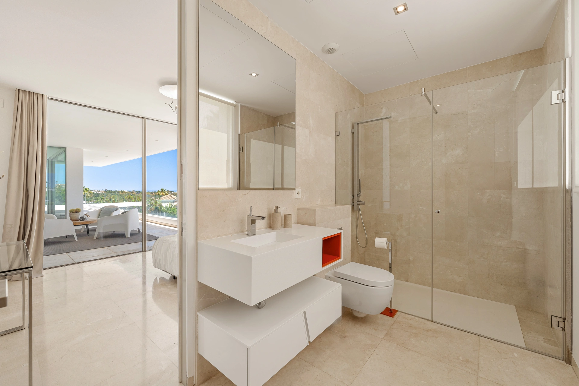 Villa en venta en Nueva Andalucia, Marbella