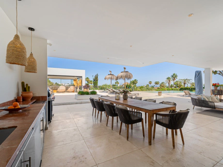 Villa de Lujo en Venta en Marbella – Cerquilla 59, Nueva Andalucía