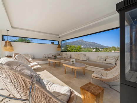 Villa de Lujo en Venta en Marbella – Cerquilla 59, Nueva Andalucía