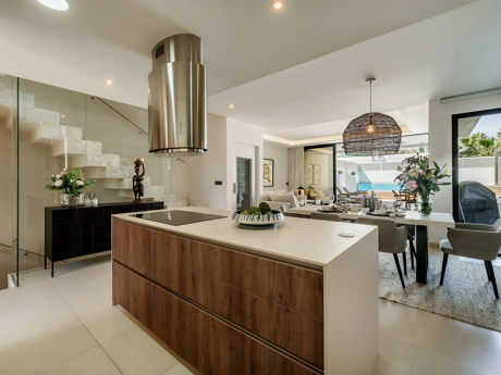 Azure 7: Modern Semi-Detached Villa in Banus Bay
