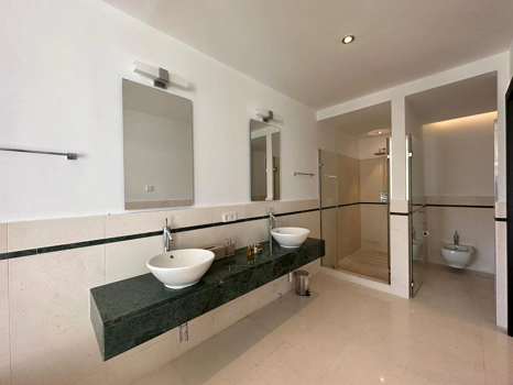 Semi Detached House for rent in Sierra Blanca, Marbella