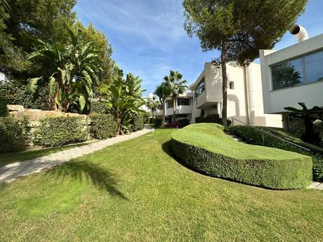 Semi Detached House for rent in Sierra Blanca, Marbella