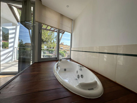 Semi Detached House for rent in Sierra Blanca, Marbella