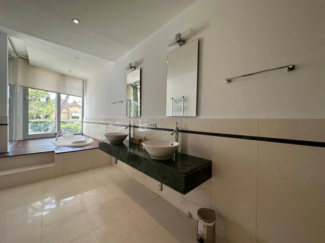 Semi Detached House for rent in Sierra Blanca, Marbella