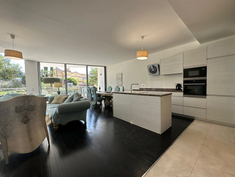 Semi Detached House for rent in Sierra Blanca, Marbella