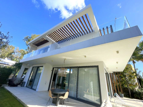 Casa en alquiler en Arboleda, Estepona